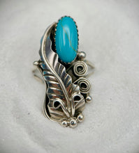 Load image into Gallery viewer, Sterling Silver Leaf and Turquoise Ring
