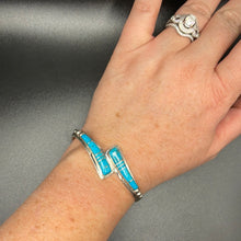Load image into Gallery viewer, Nacozari Turquoise wishbone cuff bracelet

