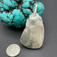 Load image into Gallery viewer, Kingman turquoise pendant
